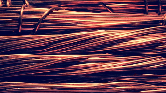 Korytka kablowe – czym są i jakie mają zastosowanie?